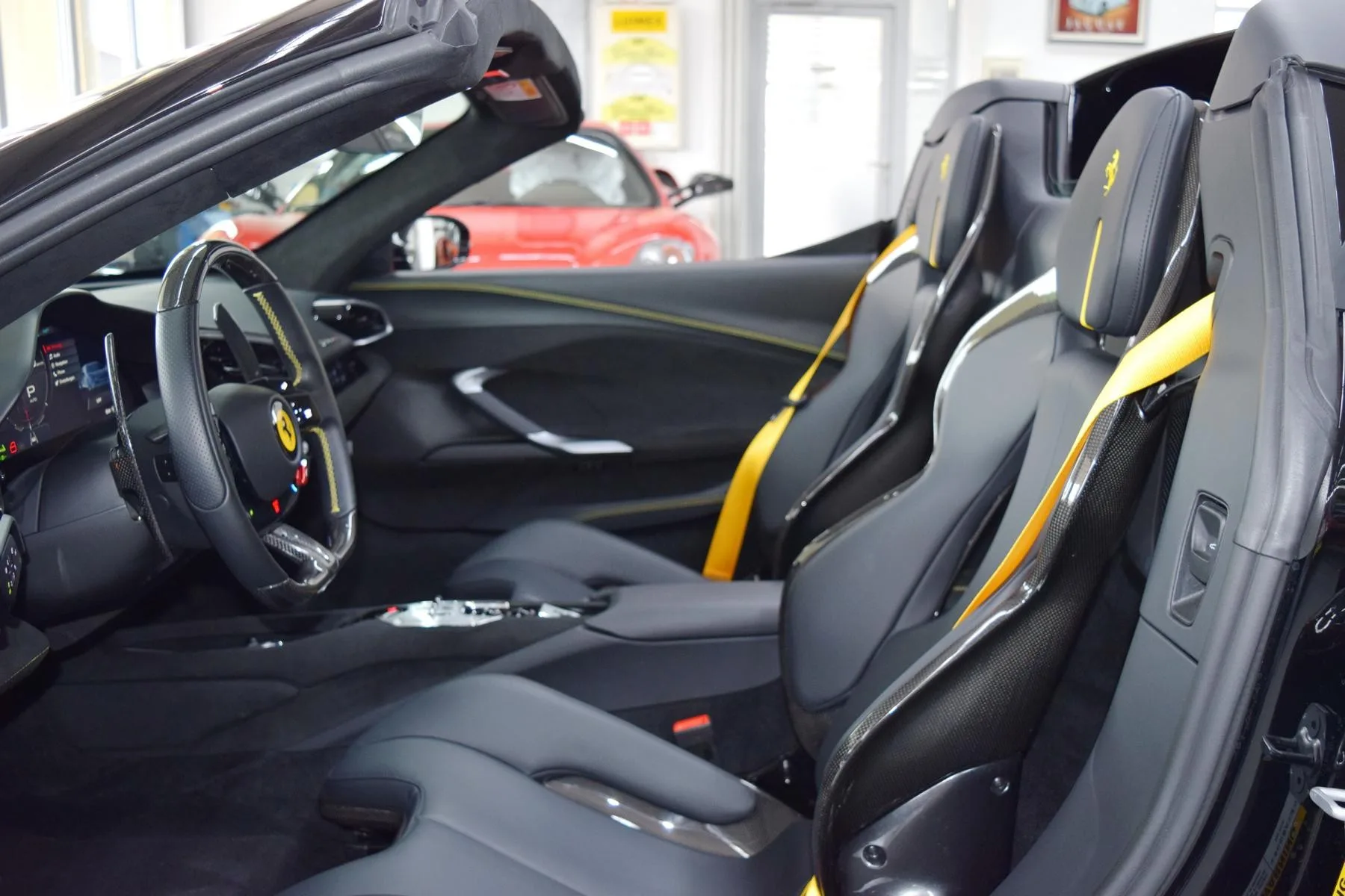 2025 Ferrari 296 GTS, 6/23