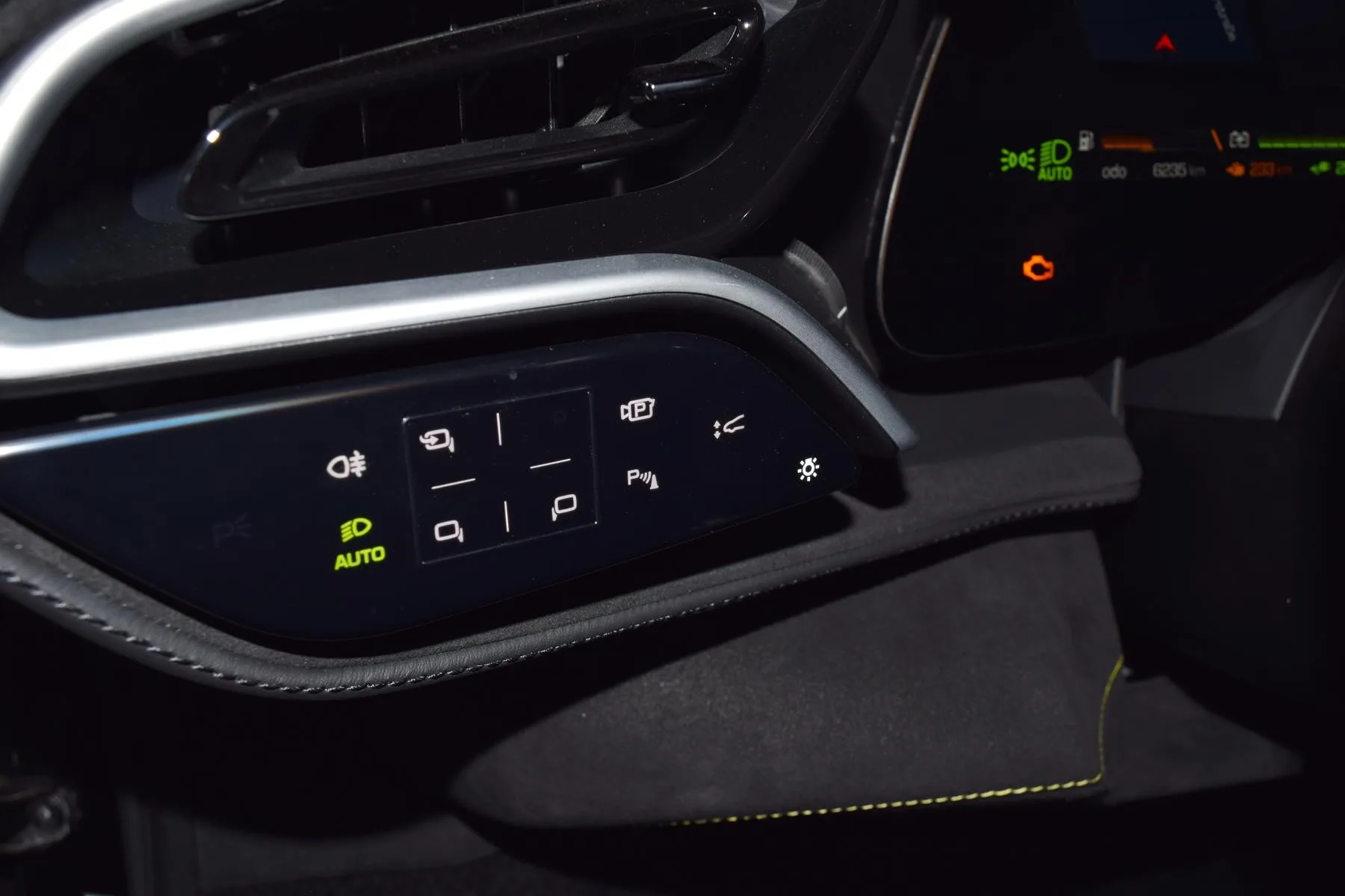 2025 Ferrari 296 GTS, 7/23