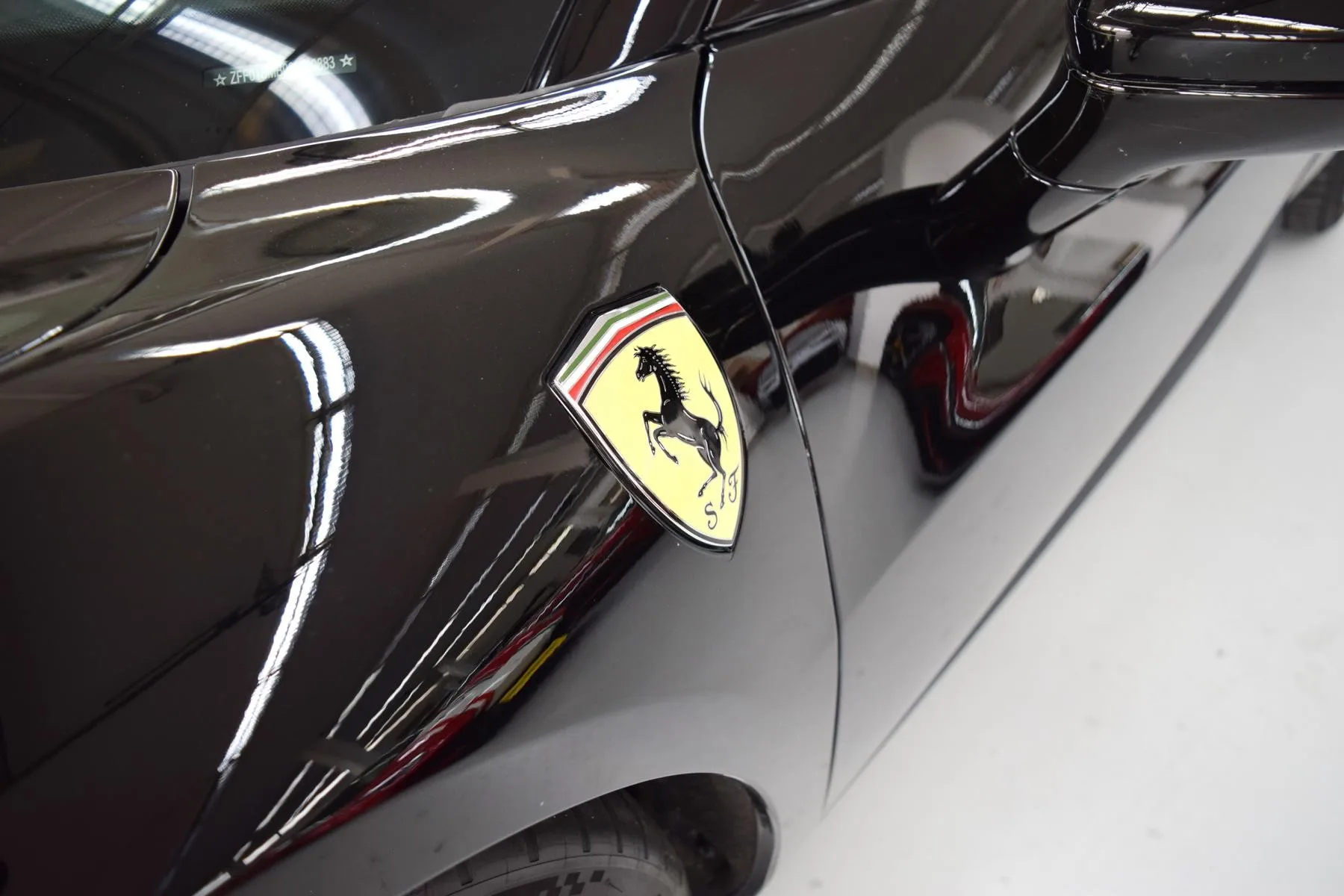 2025 Ferrari 296 GTS, 16/23