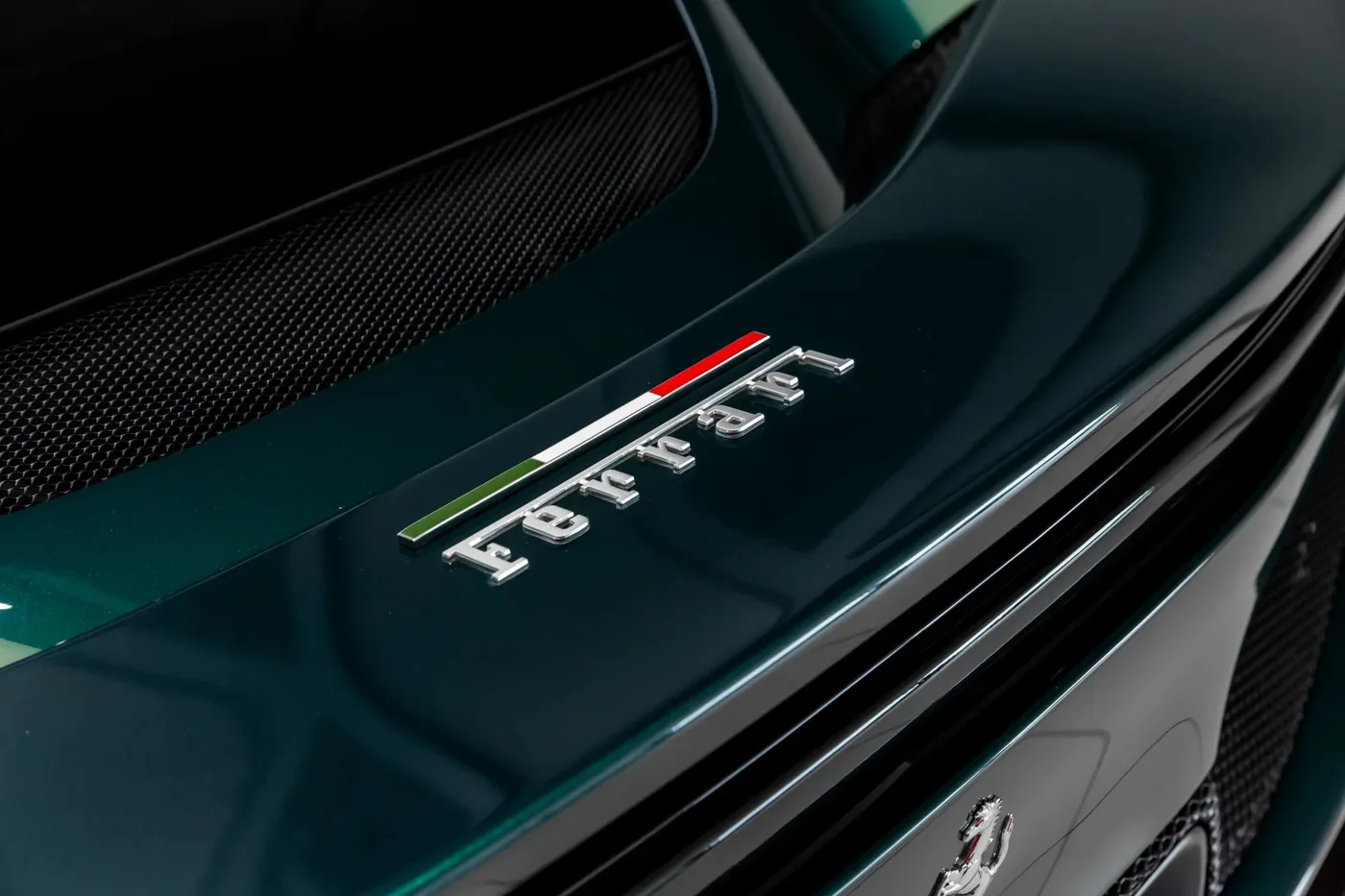 2025 Ferrari 296 GTS offered by a specialist dealer in Hengelo, Netherlands, photo 9 of 15