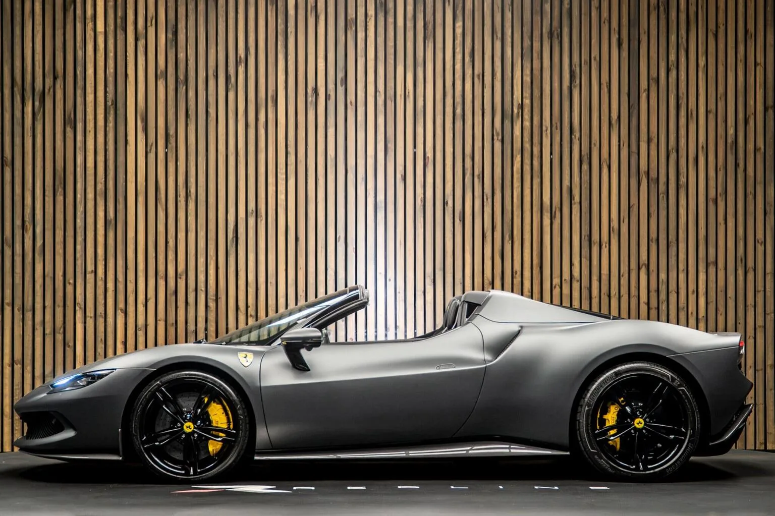 2025 Ferrari 296 GTS, 7/30