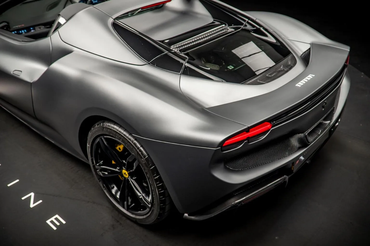 2025 Ferrari 296 GTS, 18/30