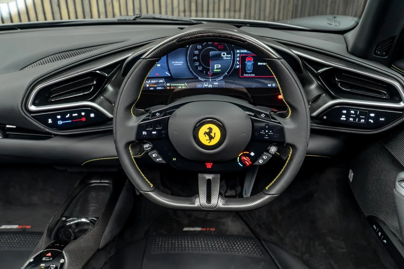2025 Ferrari 296 GTS, 26/30