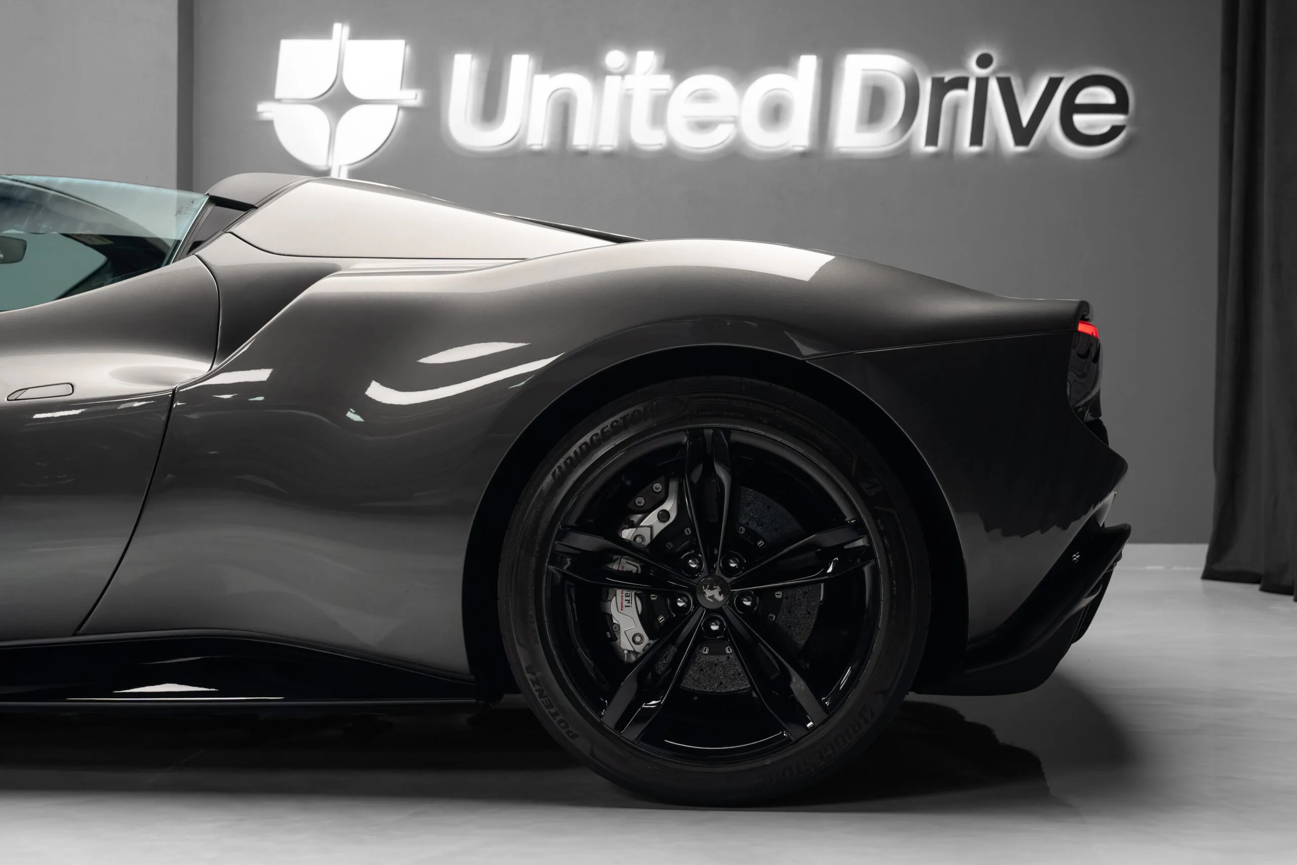 2025 Ferrari 296 GTS, 8/30