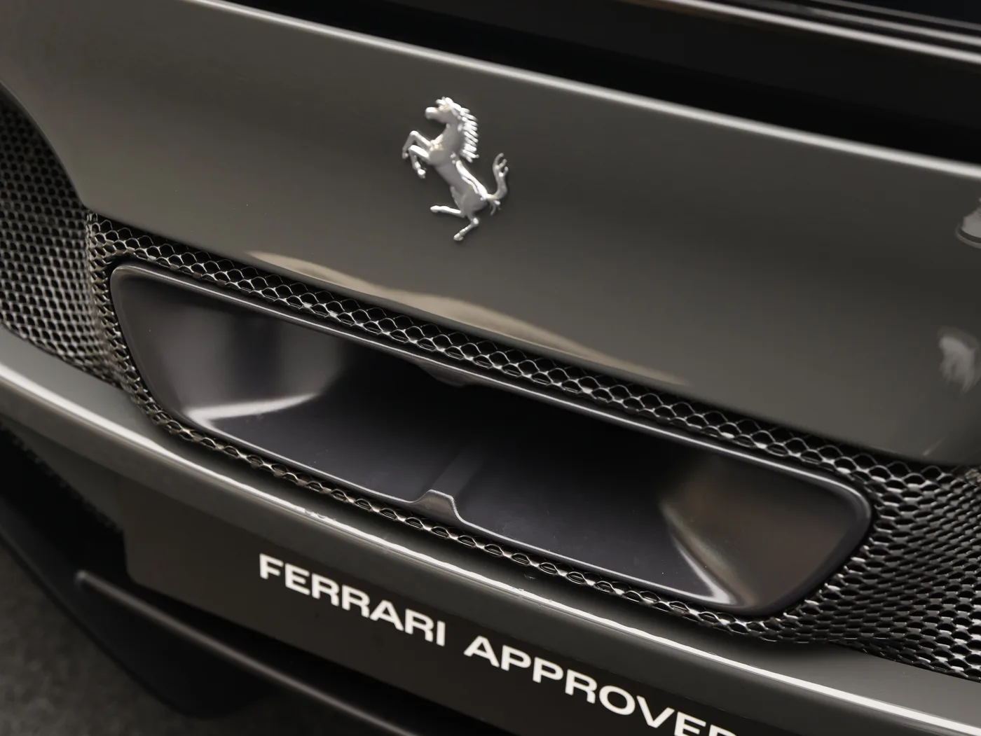 2025 Ferrari 296 GTS offered by a specialist dealer in Frankfurt am Main, Germany, photo 8 of 15