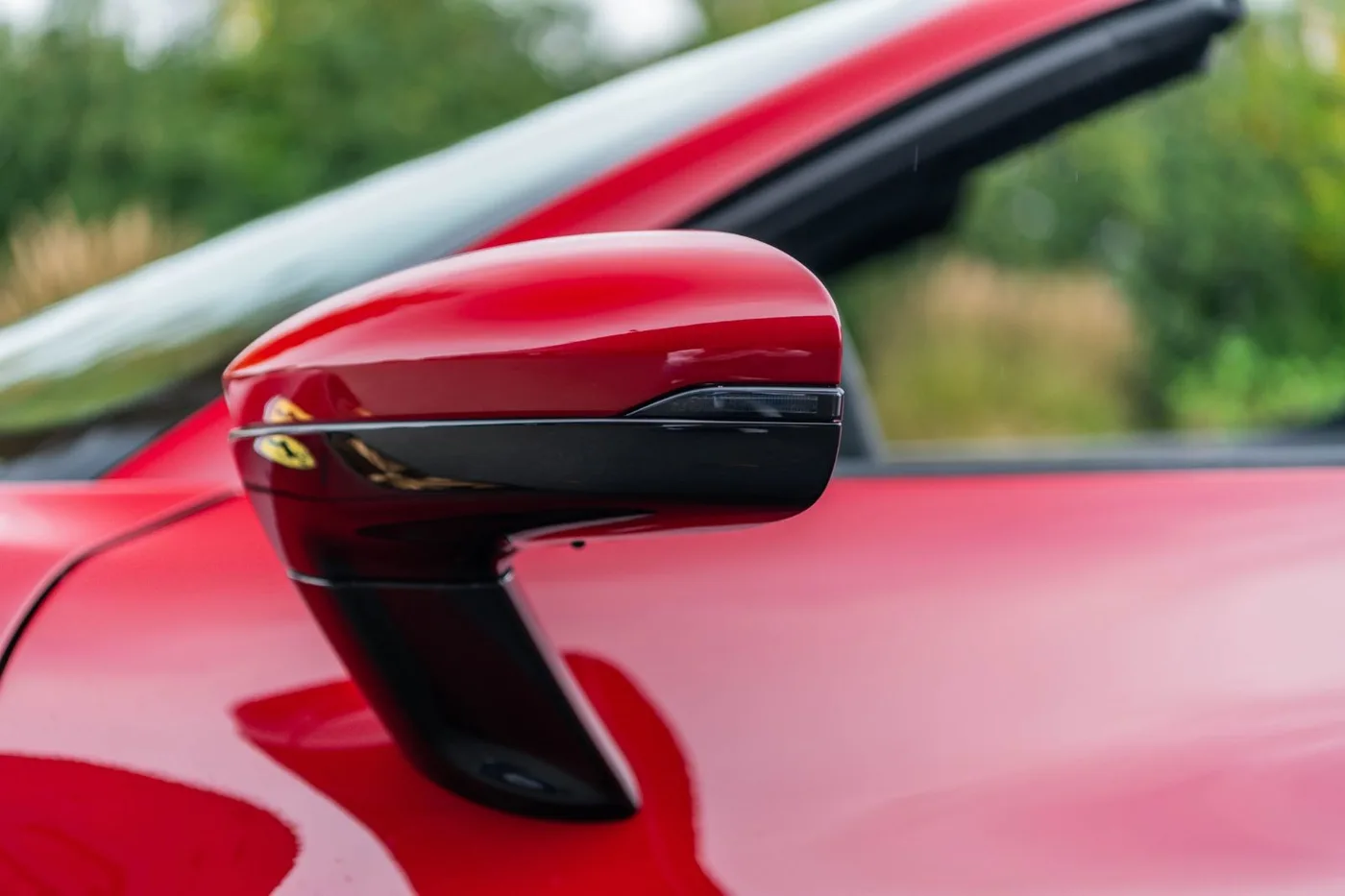 2025 Ferrari 296 GTS angeboten von einem Supersportwagenhändler in Gronau, Deutschland, Foto 12 von 25