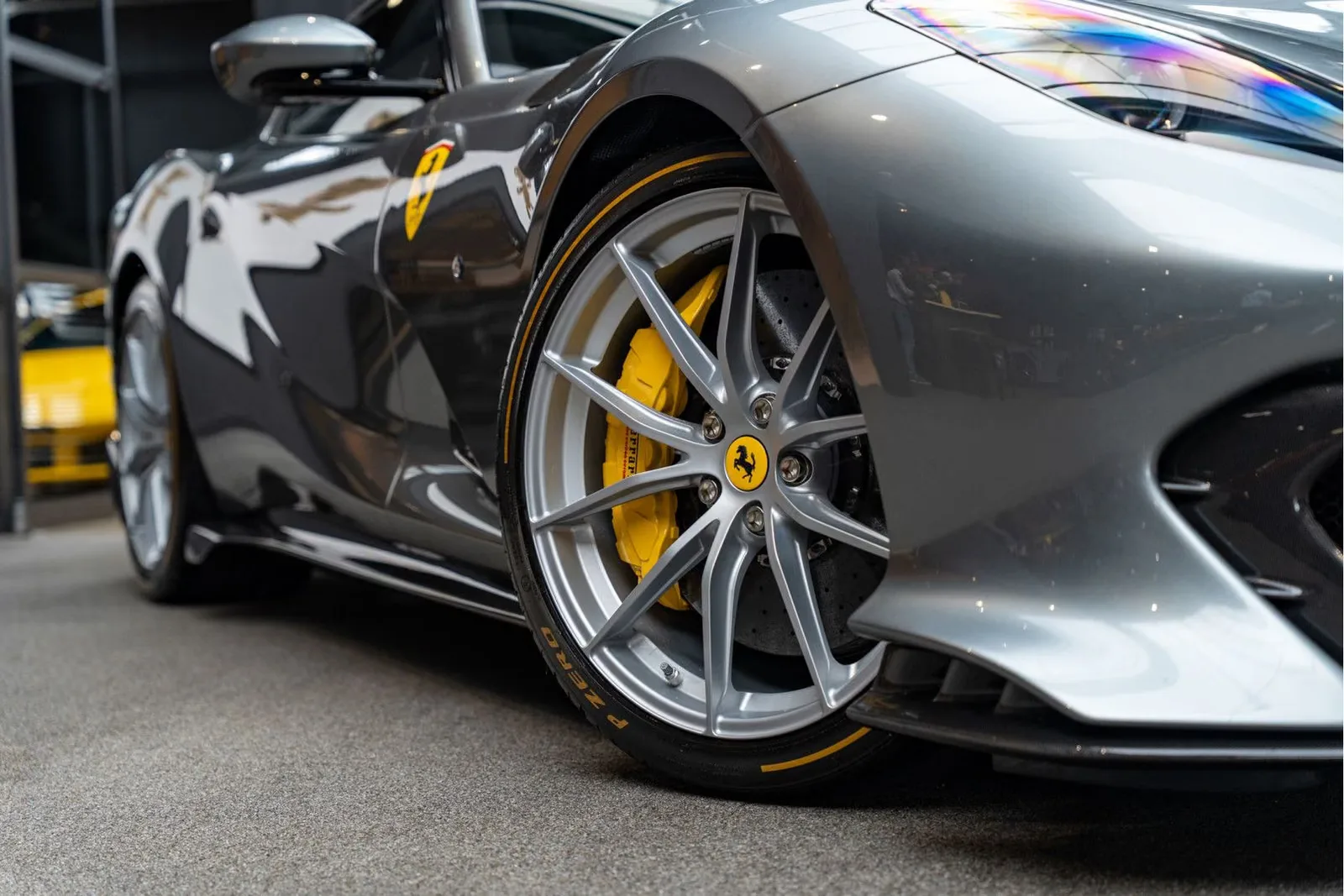 2025 Ferrari 812 Competizione, 12/30