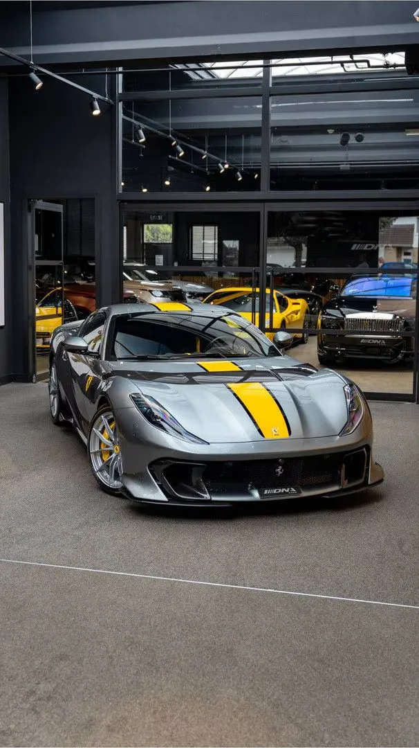2025 Ferrari 812 Competizione, 29/30