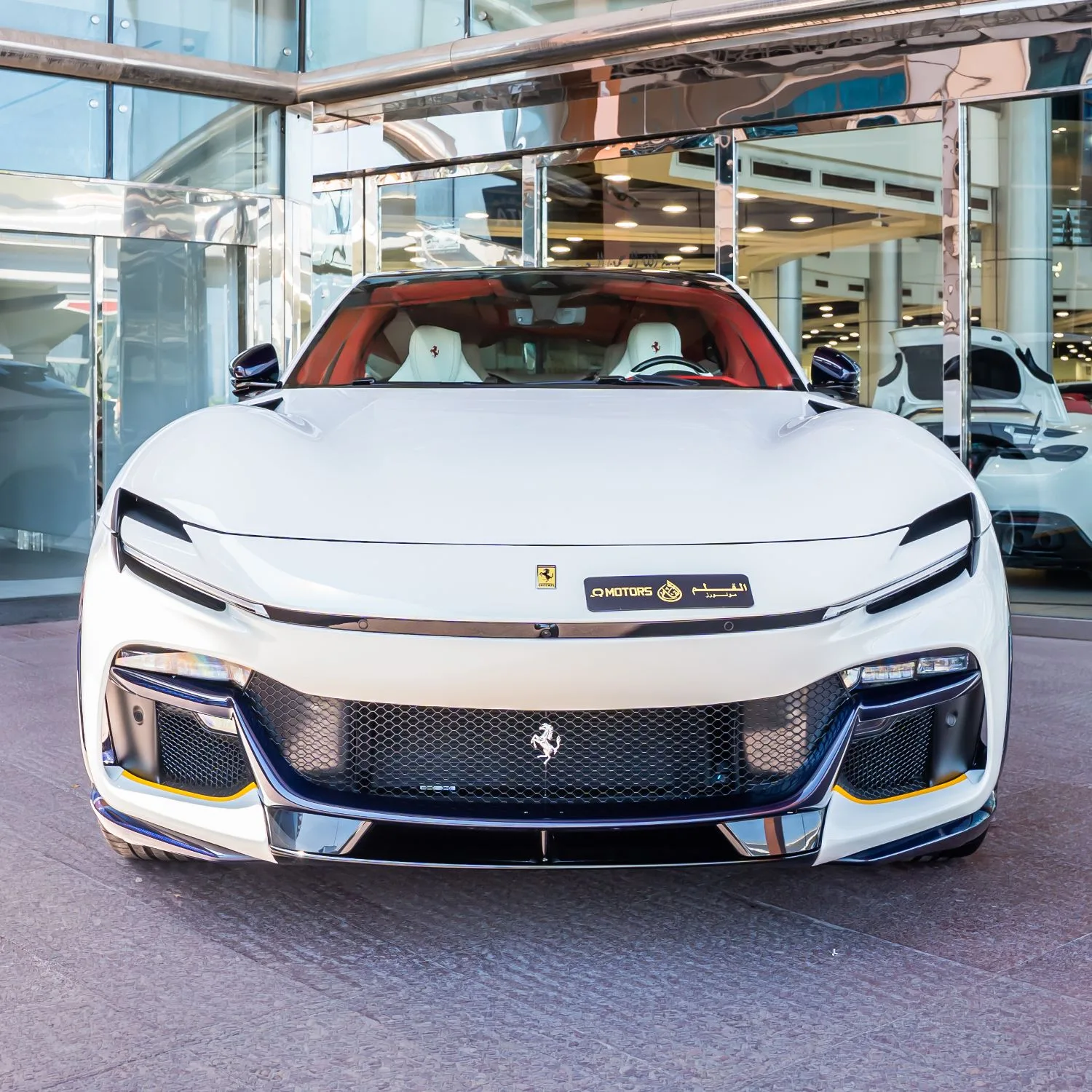 2025 Ferrari Purosangue angeboten von einem Fachhändler in Dubai, Vereinigte Arabische Emirate, Foto 2 von 21