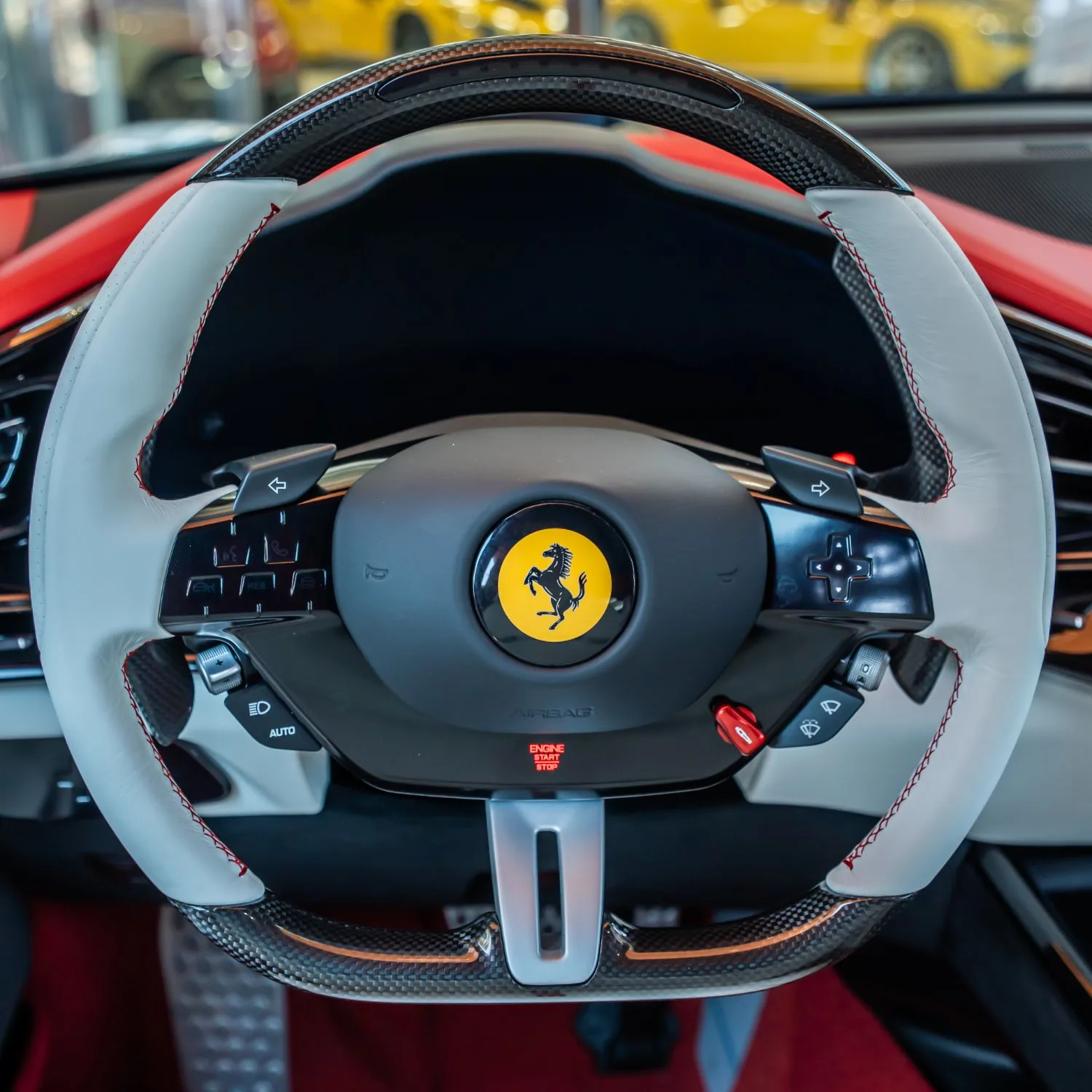 2025 Ferrari Purosangue angeboten von einem Fachhändler in Dubai, Vereinigte Arabische Emirate, Foto 12 von 21