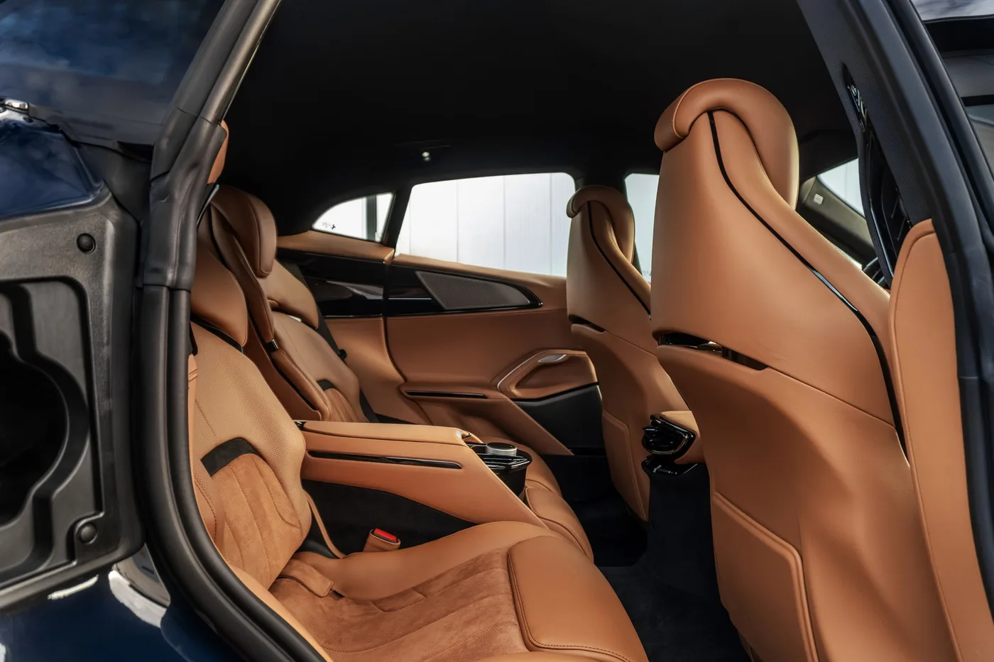 2025 Ferrari Purosangue proposée par un spécialiste de la supercar à Woerden, Pays-Bas, photo 25 sur 25