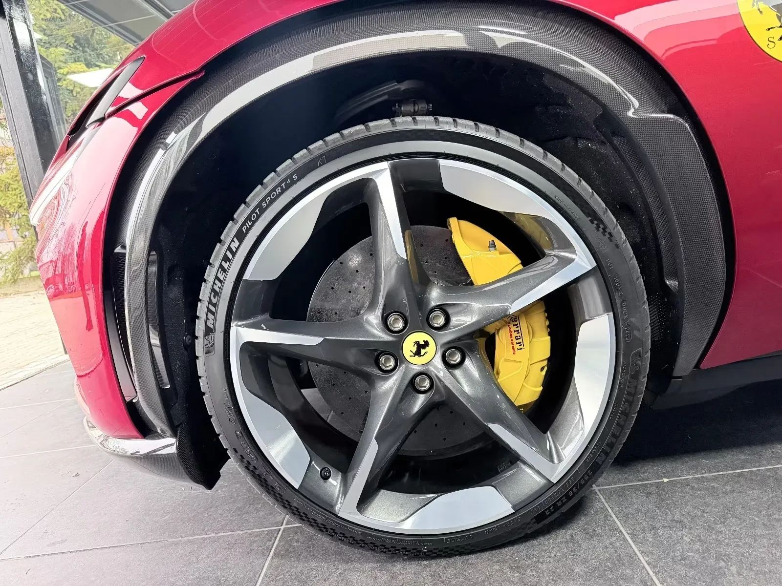 2025 Ferrari Purosangue, 8/24