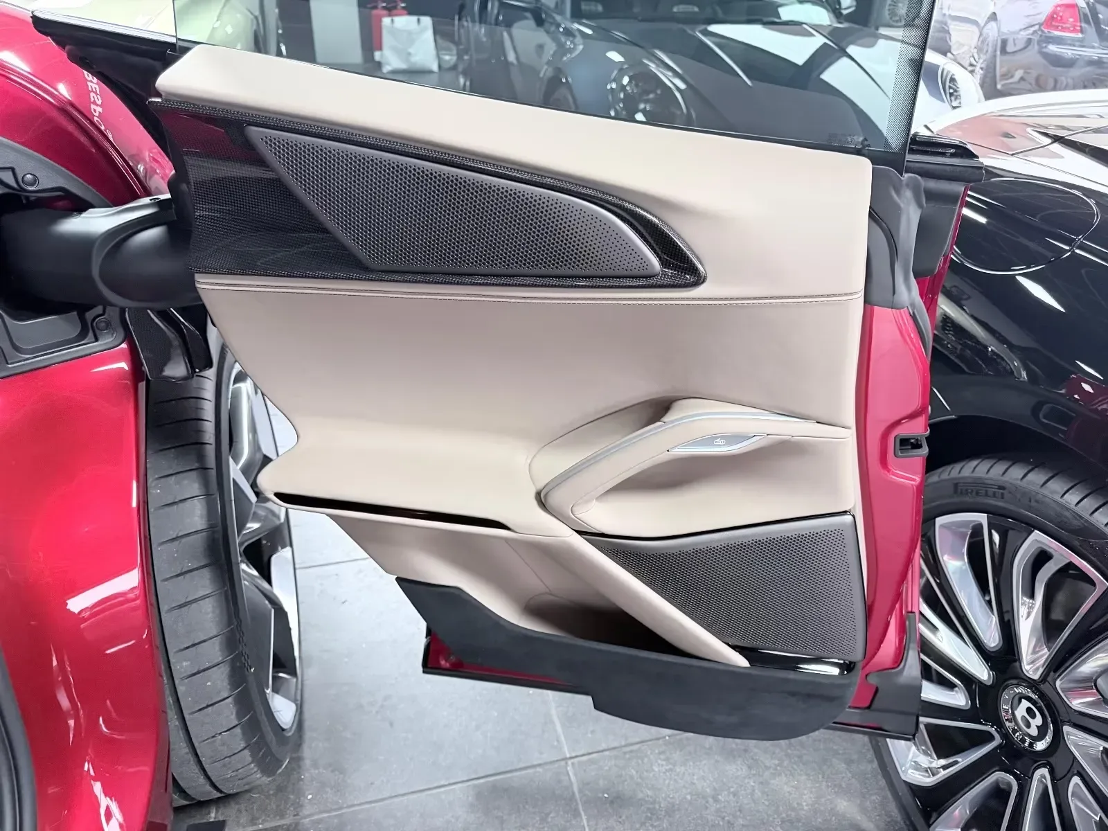 2025 Ferrari Purosangue, 23/24