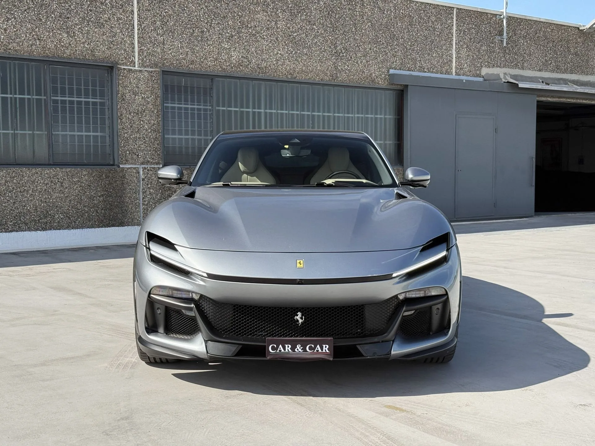 2025 Ferrari Purosangue, 3/15