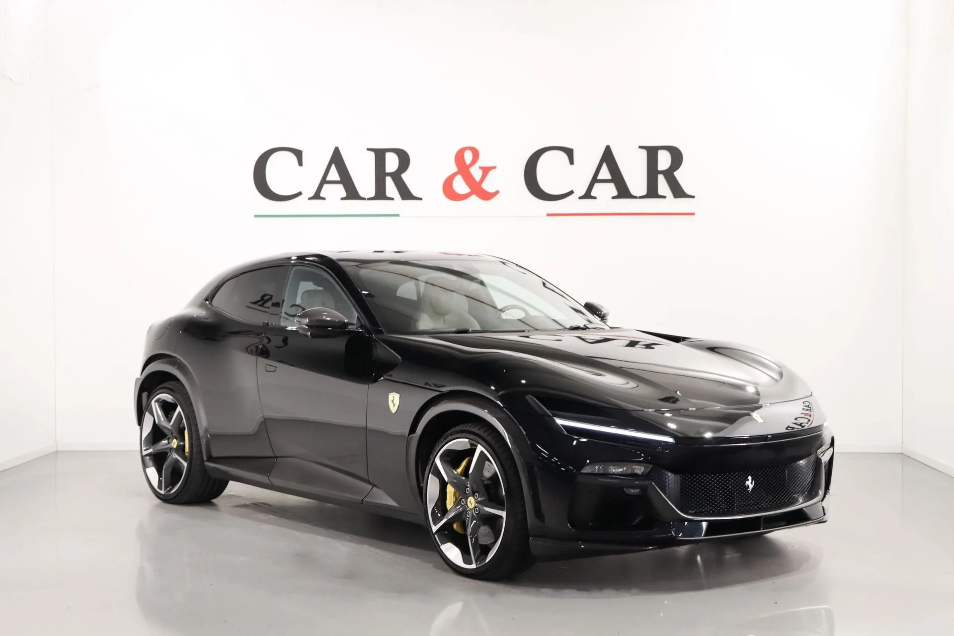 2025 Ferrari Purosangue angeboten von einem Fachhändler in Zibido San Giacomo, Italien, Hauptfoto