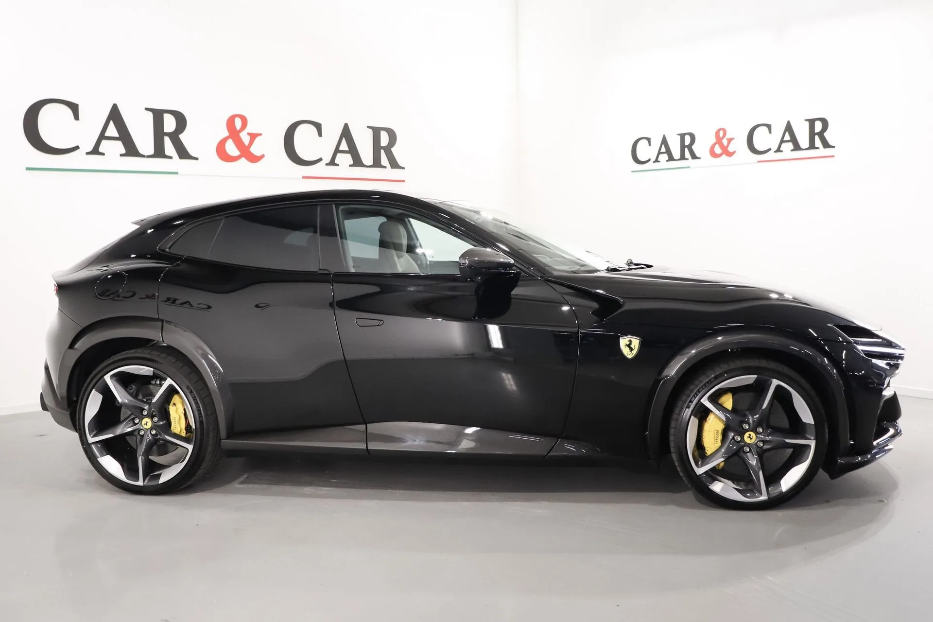 2025 Ferrari Purosangue, 5/24