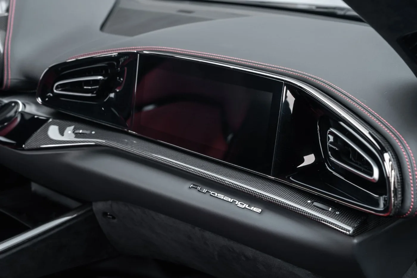 2025 Ferrari Purosangue proposée par un concessionnaire spécialisé à Putzbrunn, Allemagne, photo 25 sur 25