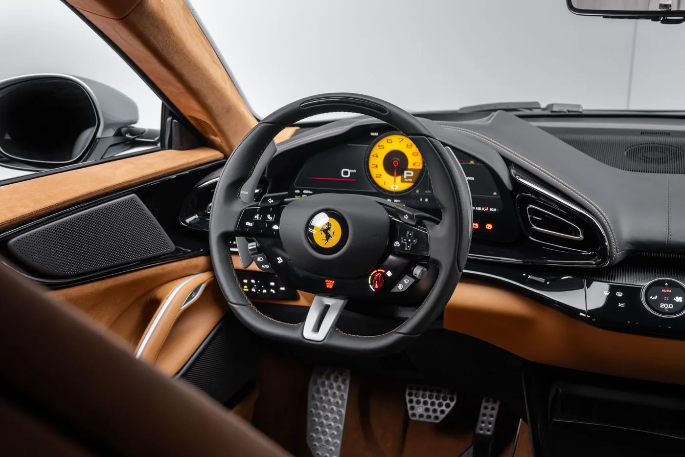 2025 Ferrari Purosangue proposée par un concessionnaire spécialisé à Putzbrunn, Allemagne, photo 7 sur 25