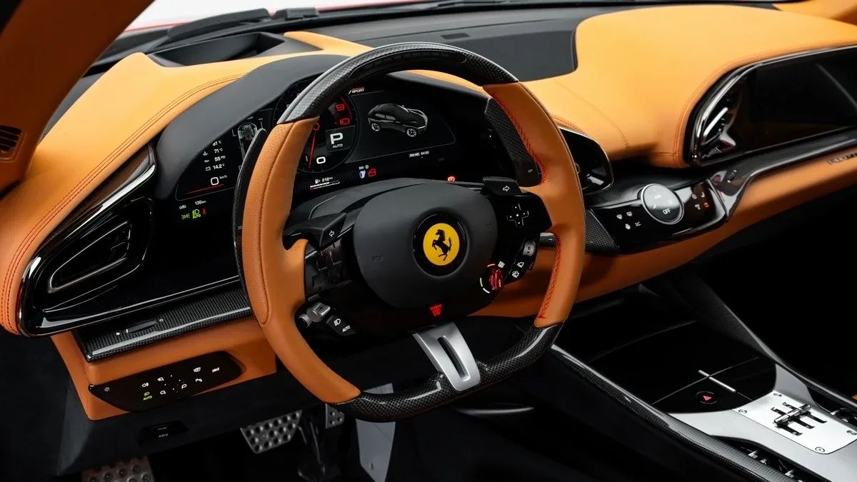 2025 Ferrari Purosangue angeboten von einem Fachhändler in Dubai, Vereinigte Arabische Emirate, Foto 12 von 25