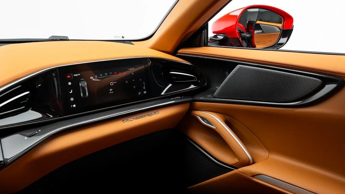 2025 Ferrari Purosangue angeboten von einem Fachhändler in Dubai, Vereinigte Arabische Emirate, Foto 19 von 25