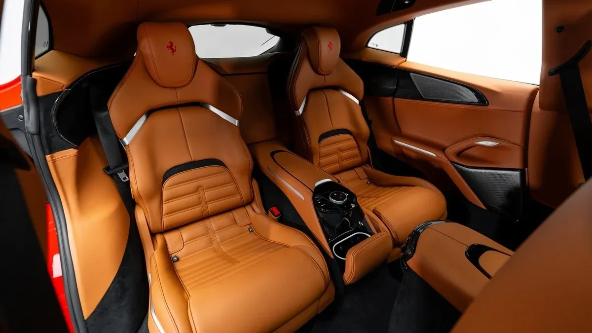 2025 Ferrari Purosangue angeboten von einem Fachhändler in Dubai, Vereinigte Arabische Emirate, Foto 24 von 25