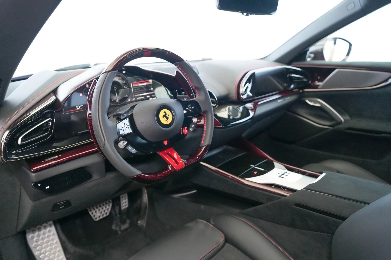 2025 Ferrari Purosangue, 2/20