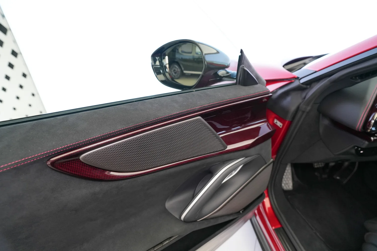2025 Ferrari Purosangue, 5/20