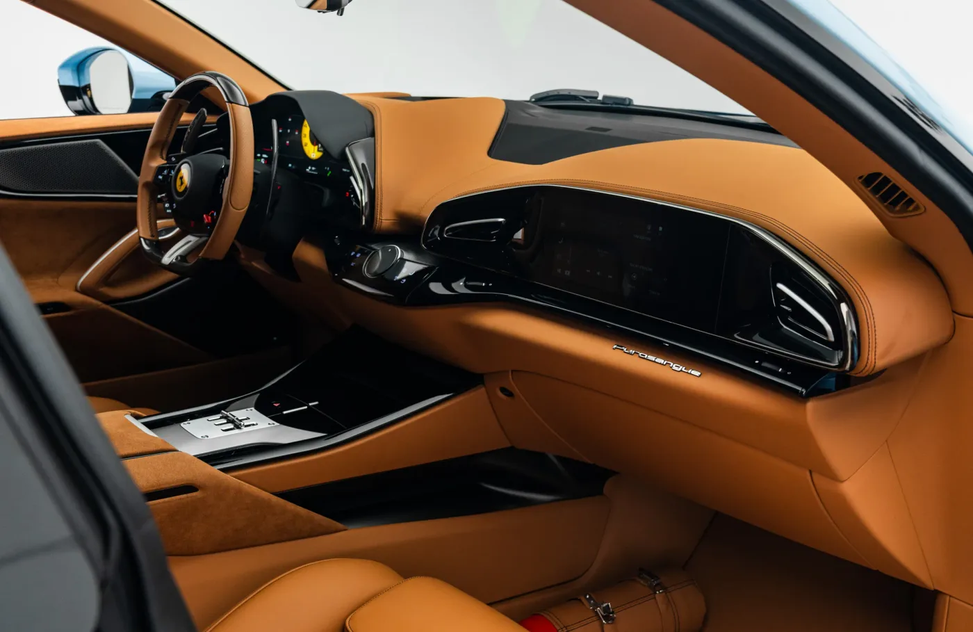 2025 Ferrari Purosangue angeboten von einem Fachhändler in Dubai, Vereinigte Arabische Emirate, Foto 7 von 10
