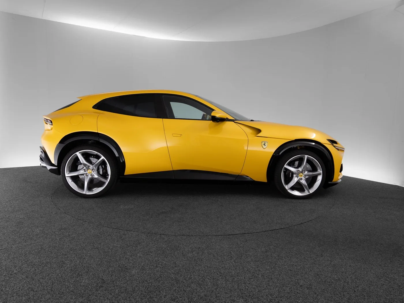 2025 Ferrari Purosangue angeboten von einem Fachhändler in Singen, Deutschland, Foto 7 von 15