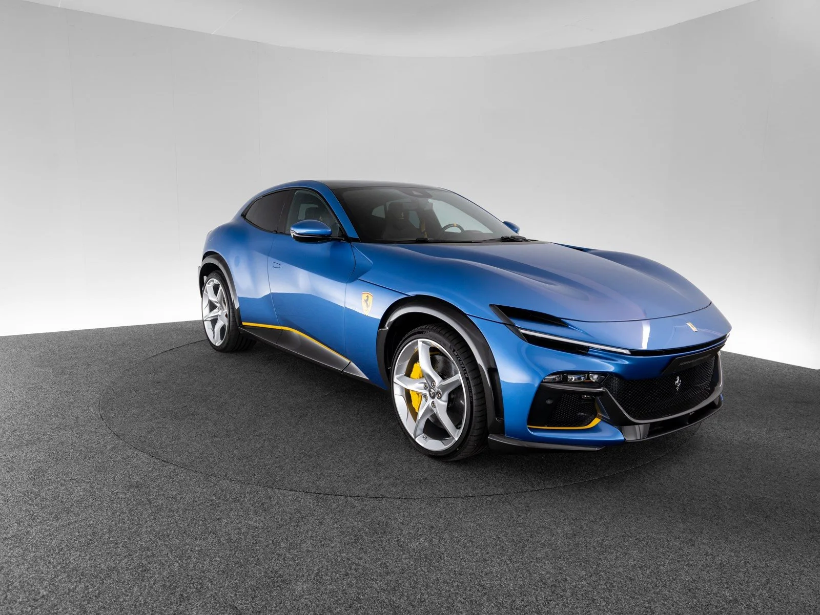 2025 Ferrari Purosangue, 3/30