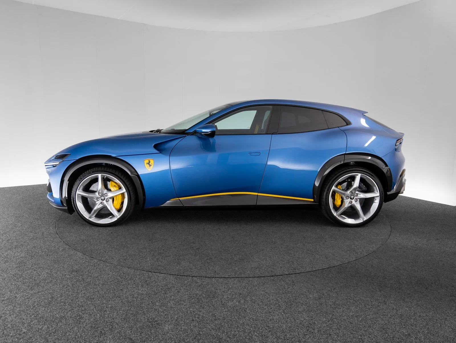 2025 Ferrari Purosangue, 8/30