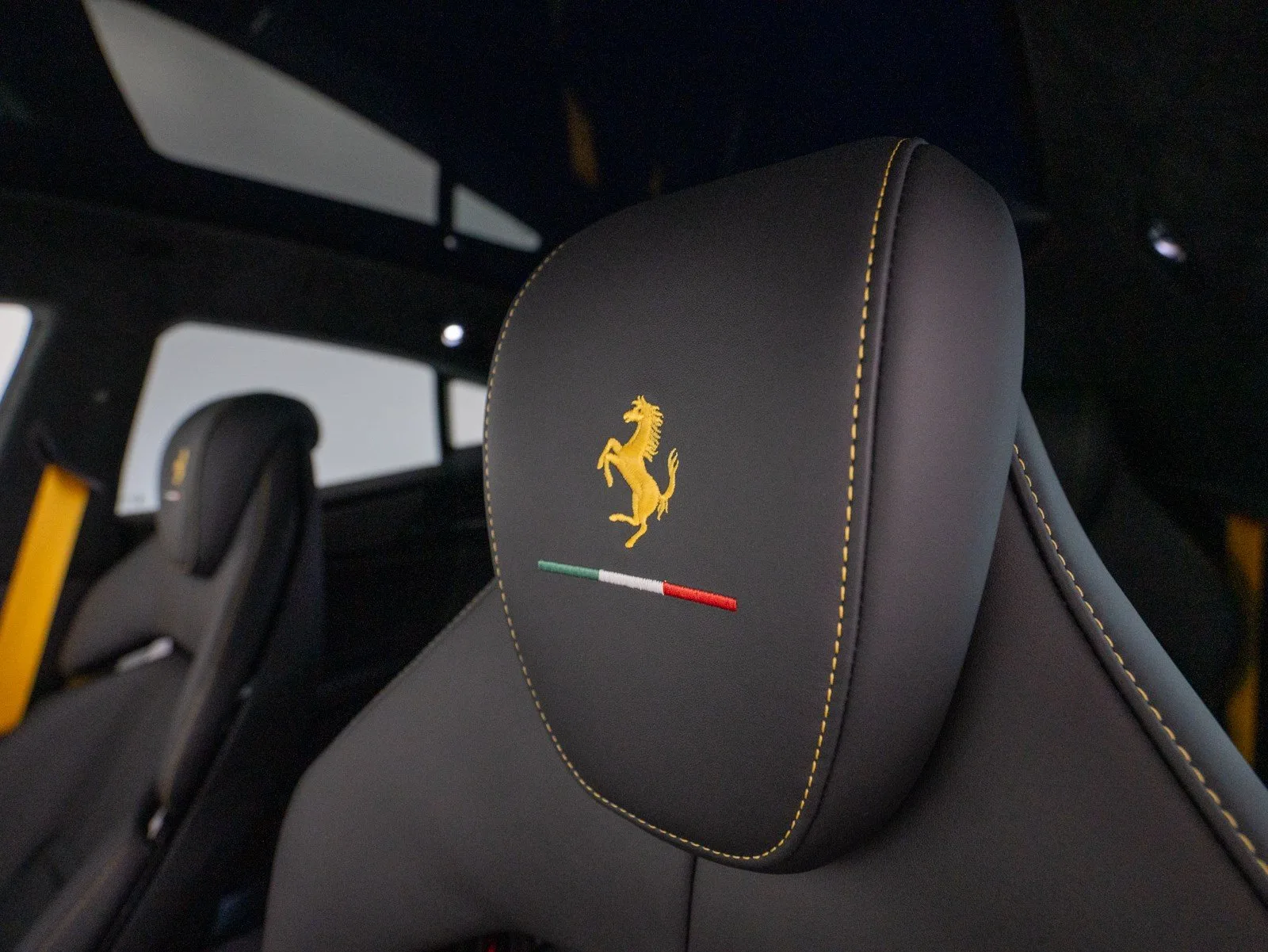2025 Ferrari Purosangue, 27/30