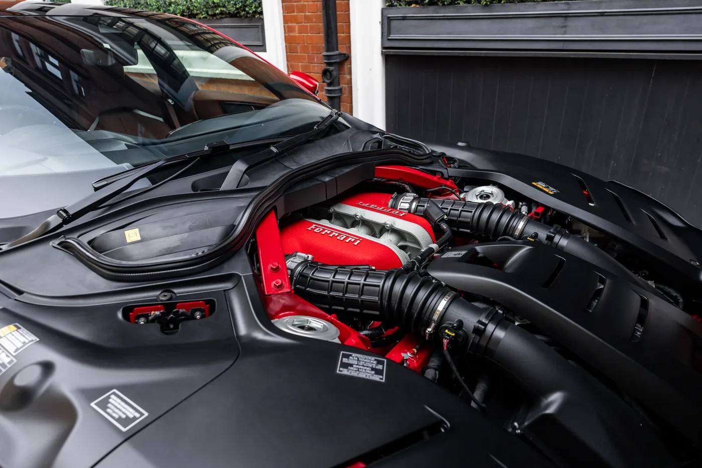 2025 Ferrari Purosangue angeboten von einer Vertragshändlergruppe in Mayfair, Vereinigtes Königreich, Foto 20 von 25