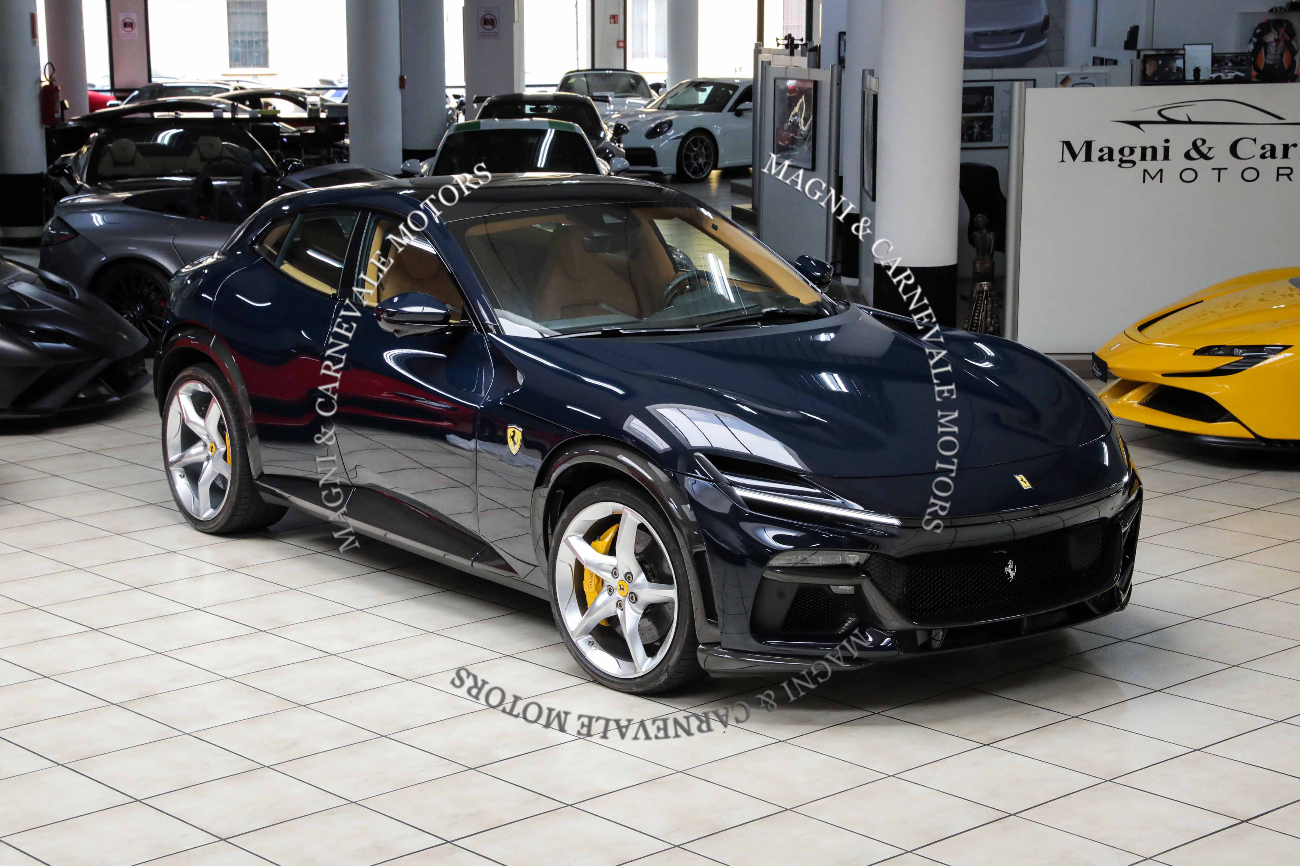 2025 Ferrari Purosangue angeboten von einem Fachhändler in Milan, Italien, Foto 6 von 20