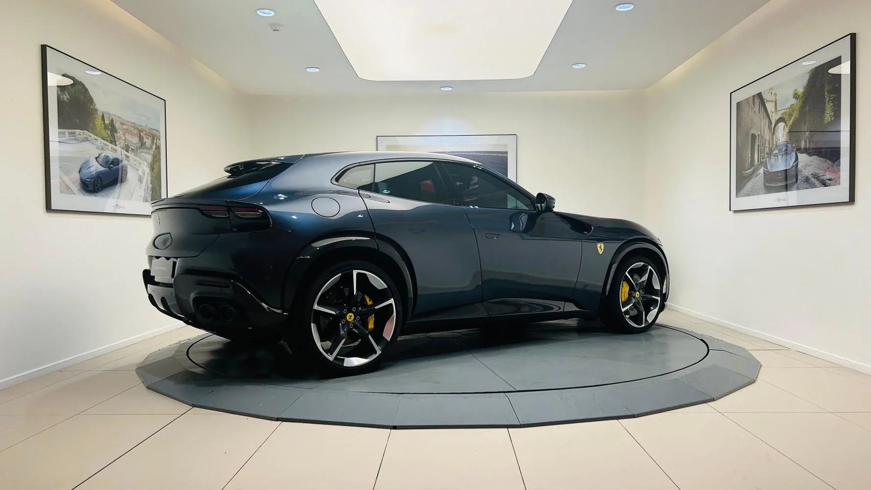2025 Ferrari Purosangue, 3/30