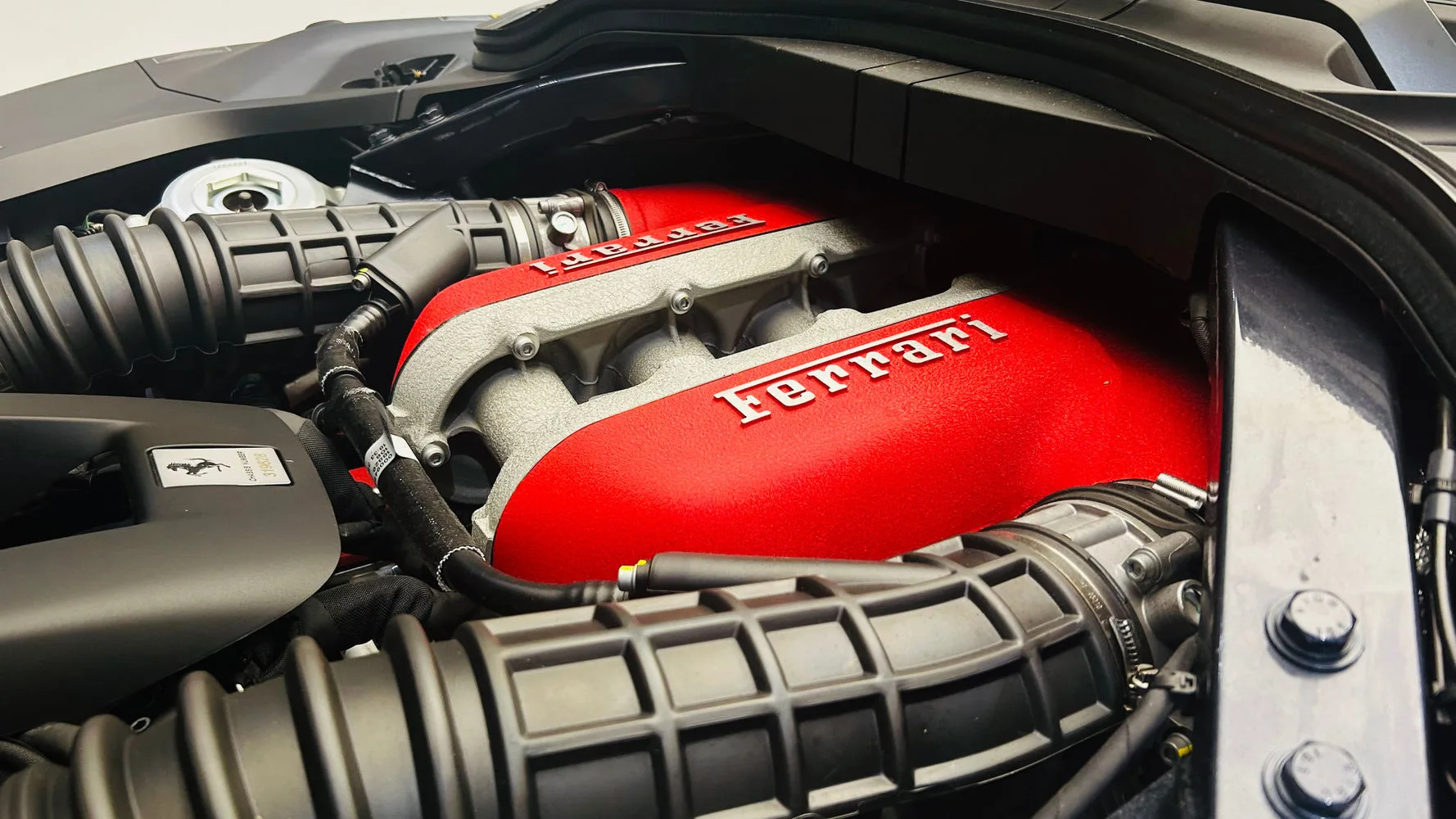 2025 Ferrari Purosangue, 23/30