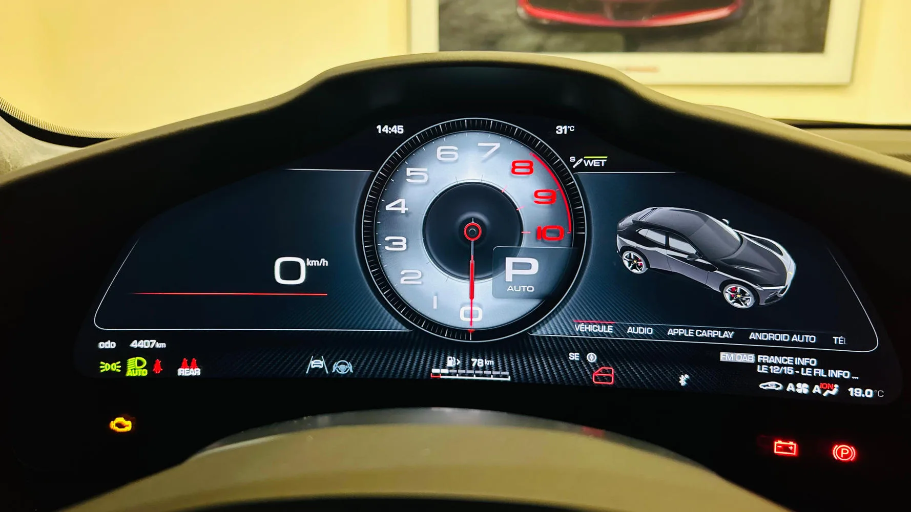 2025 Ferrari Purosangue, 27/30