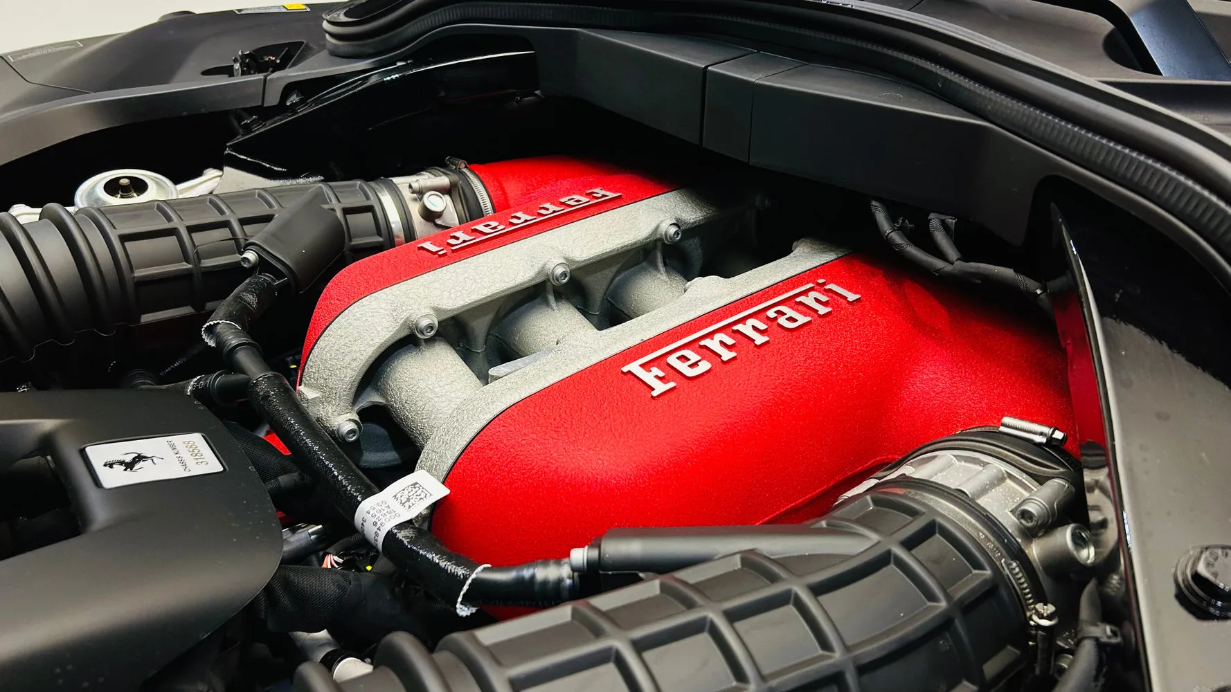 2025 Ferrari Purosangue, 30/30