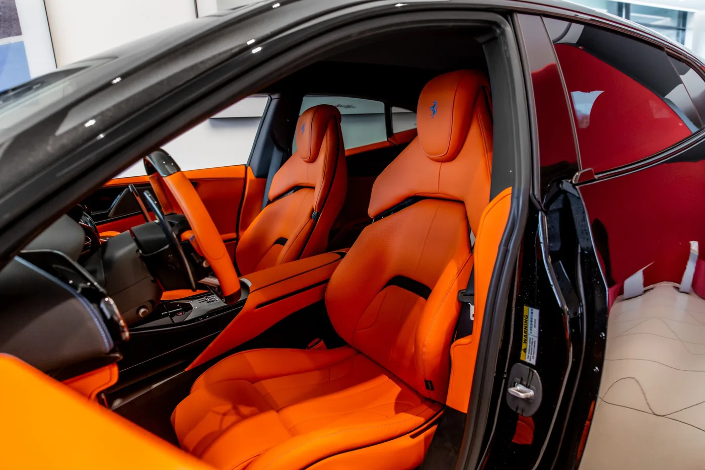2025 Ferrari Purosangue proposée par un concessionnaire spécialisé à Hengelo, Pays-Bas, photo 6 sur 15