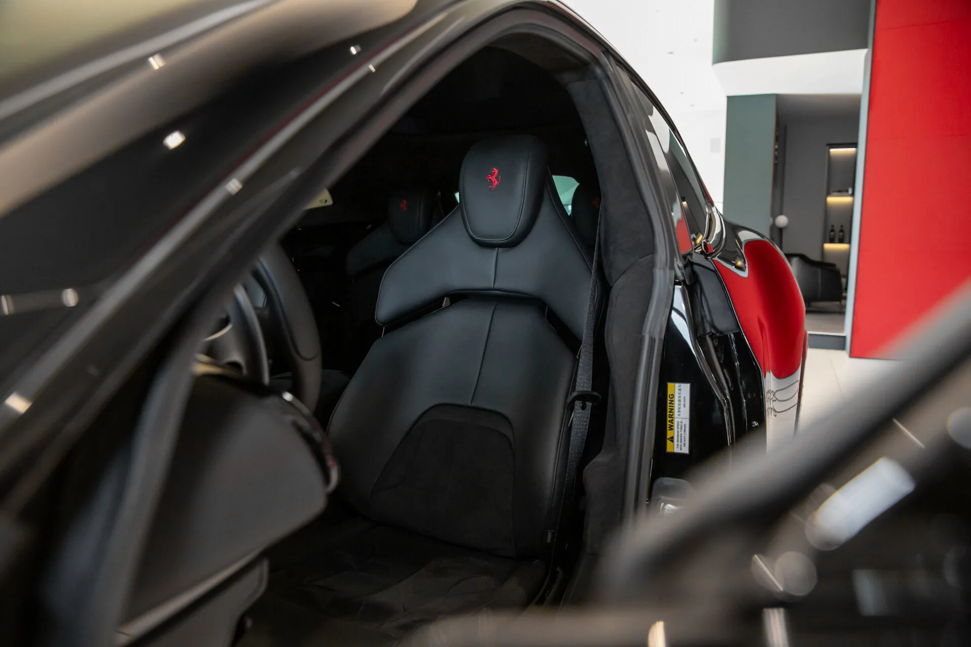 2025 Ferrari Purosangue, 8/30