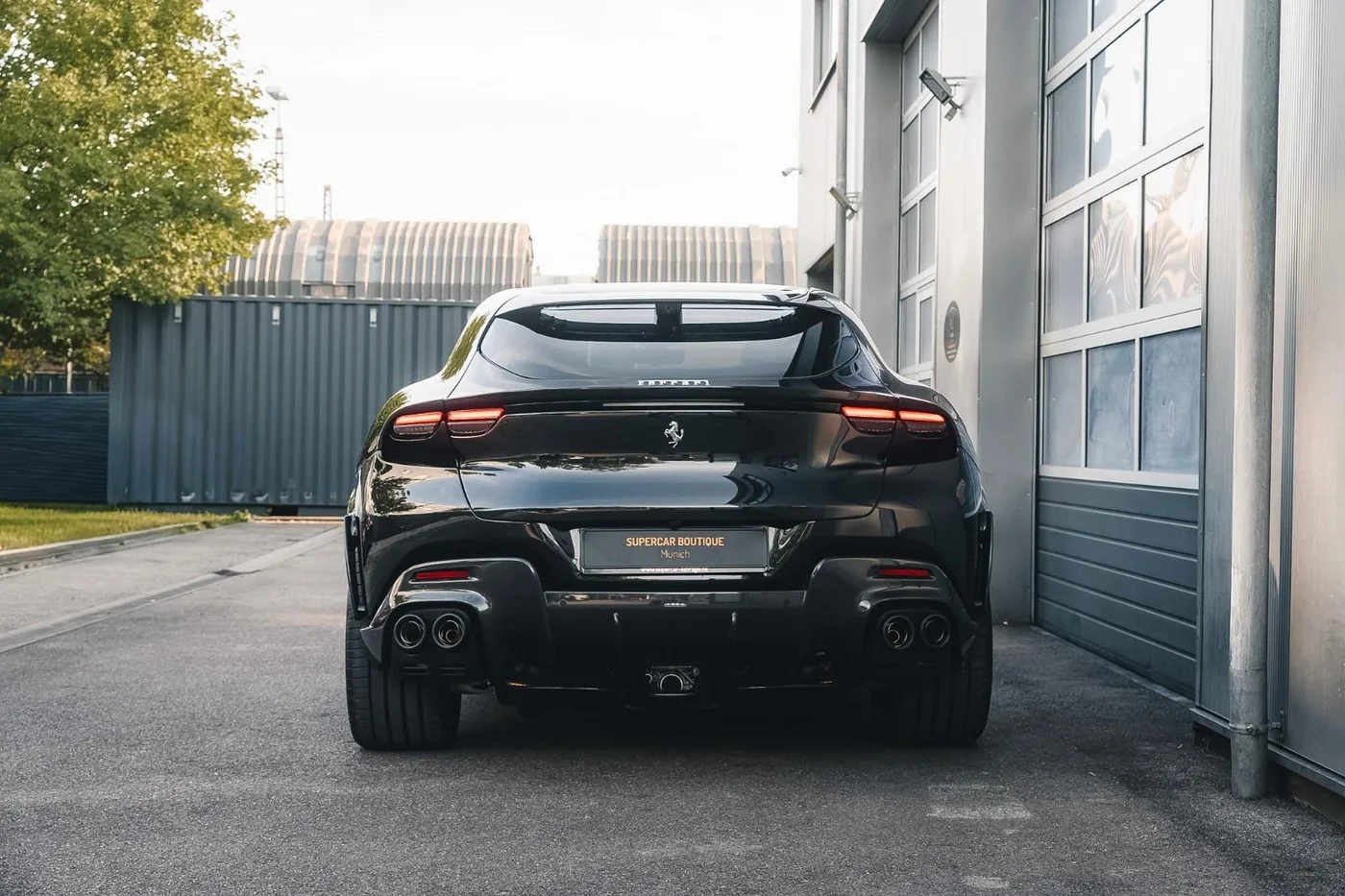 2025 Ferrari Purosangue angeboten von einem Supersportwagenhändler in Munich, Deutschland, Foto 6 von 14