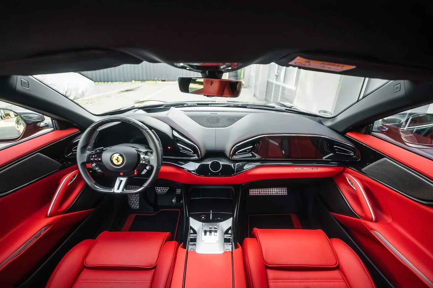2025 Ferrari Purosangue angeboten von einem Supersportwagenhändler in Munich, Deutschland, Foto 13 von 14