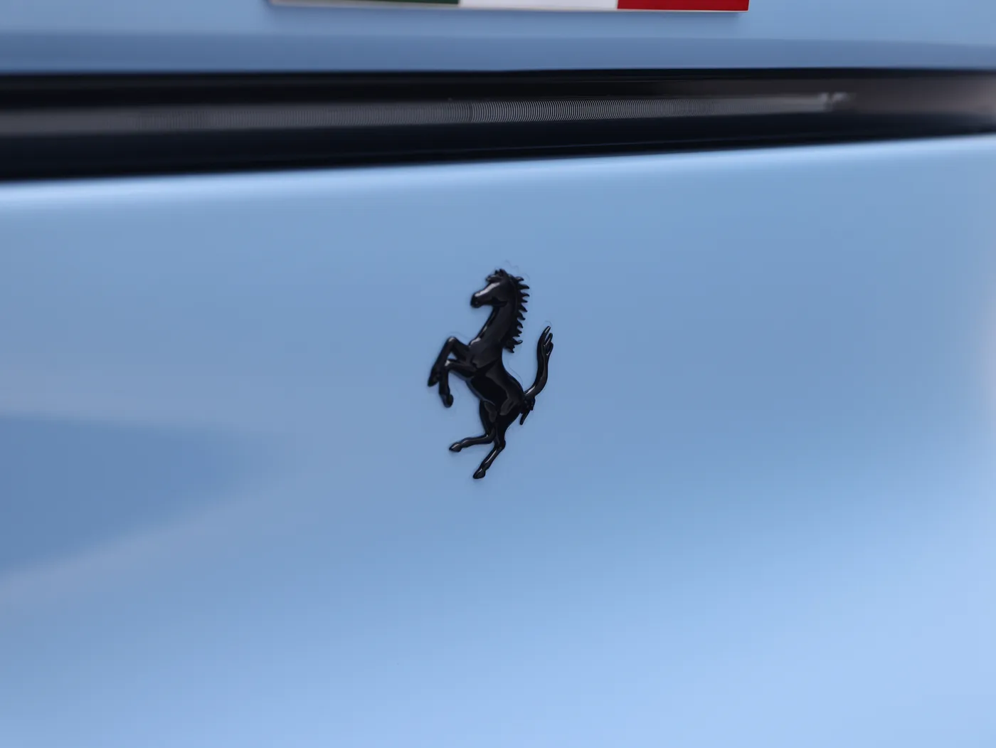2025 Ferrari Purosangue angeboten von einem Fachhändler in Frankfurt am Main, Deutschland, Foto 13 von 15