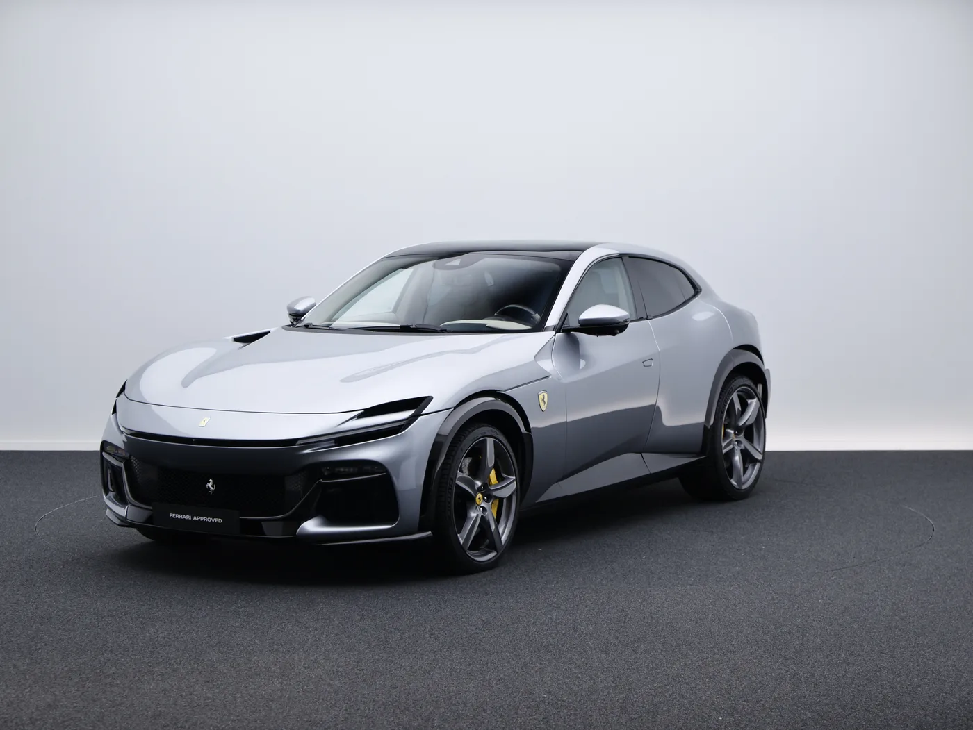 2025 Ferrari Purosangue offered by a specialist dealer in Frankfurt am Main, Germany, photo 2 of 15