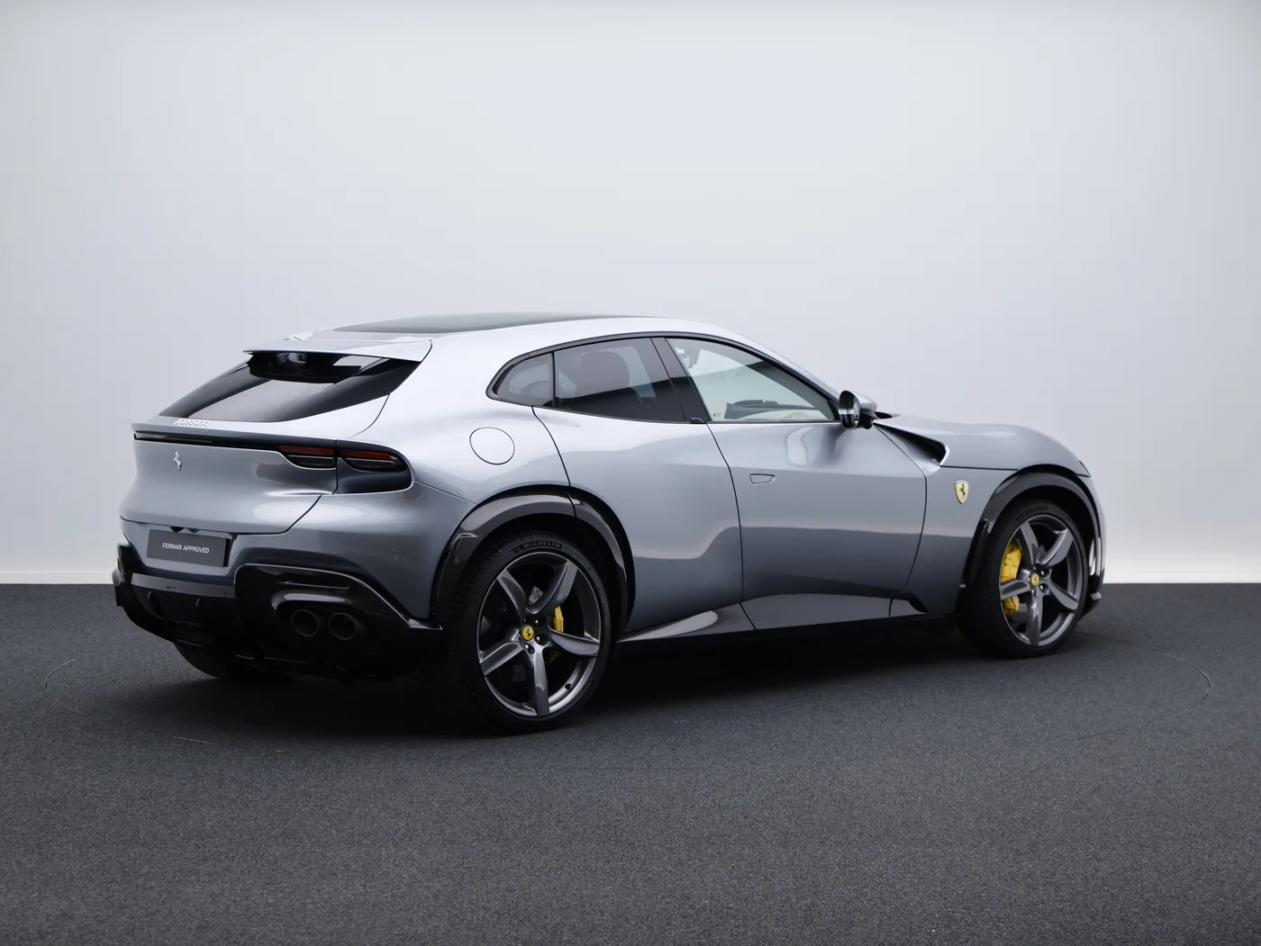 2025 Ferrari Purosangue offered by a specialist dealer in Frankfurt am Main, Germany, photo 3 of 15