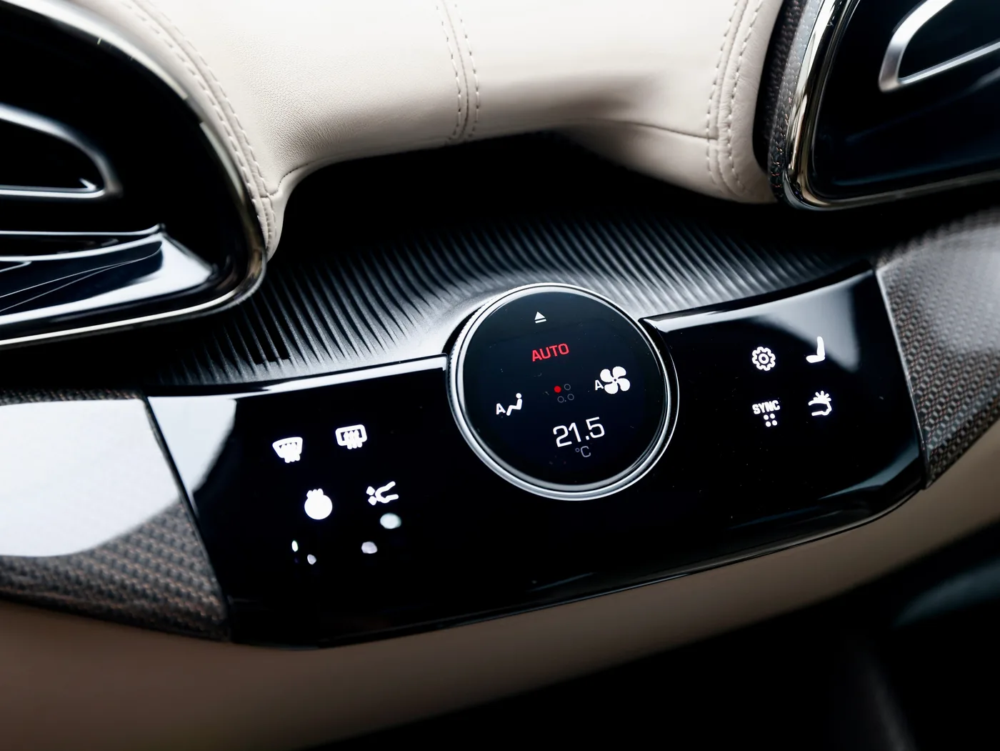 2025 Ferrari Purosangue offered by a specialist dealer in Frankfurt am Main, Germany, photo 12 of 15