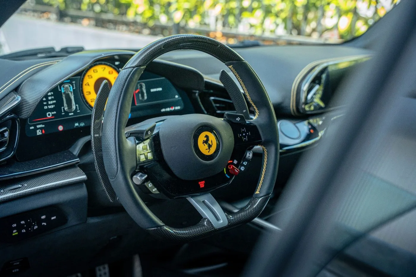 2025 Ferrari Purosangue angeboten von einem Supersportwagenhändler in Gronau, Deutschland, Foto 18 von 25