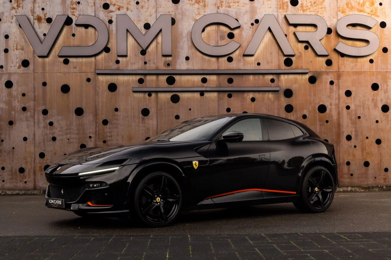 2025 Ferrari Purosangue, 2/30