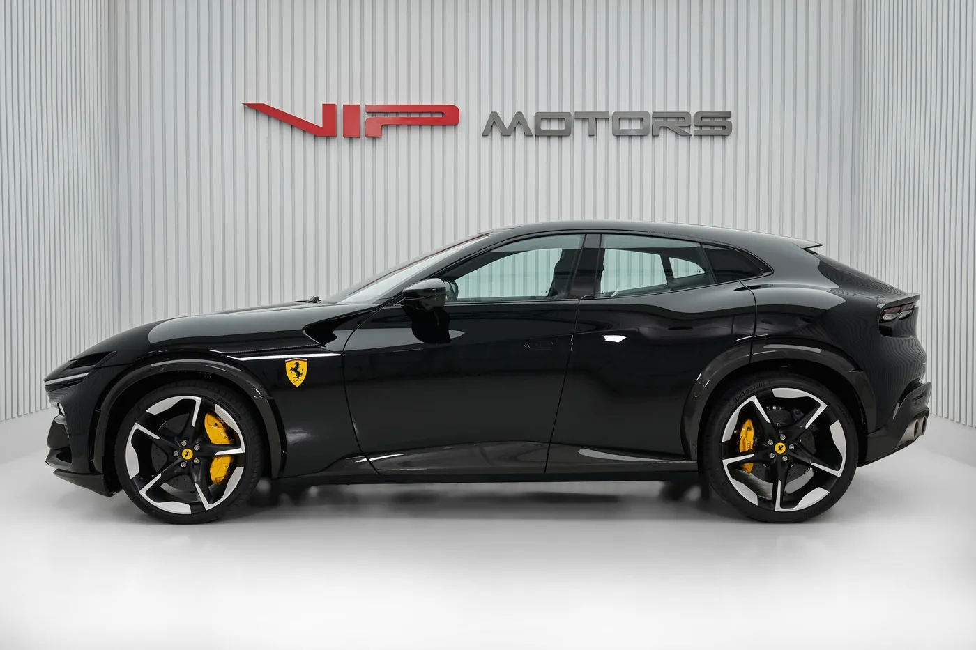 2025 Ferrari Purosangue proposée par un concessionnaire spécialisé à Dubai, Émirats arabes unis, photo 7 sur 10