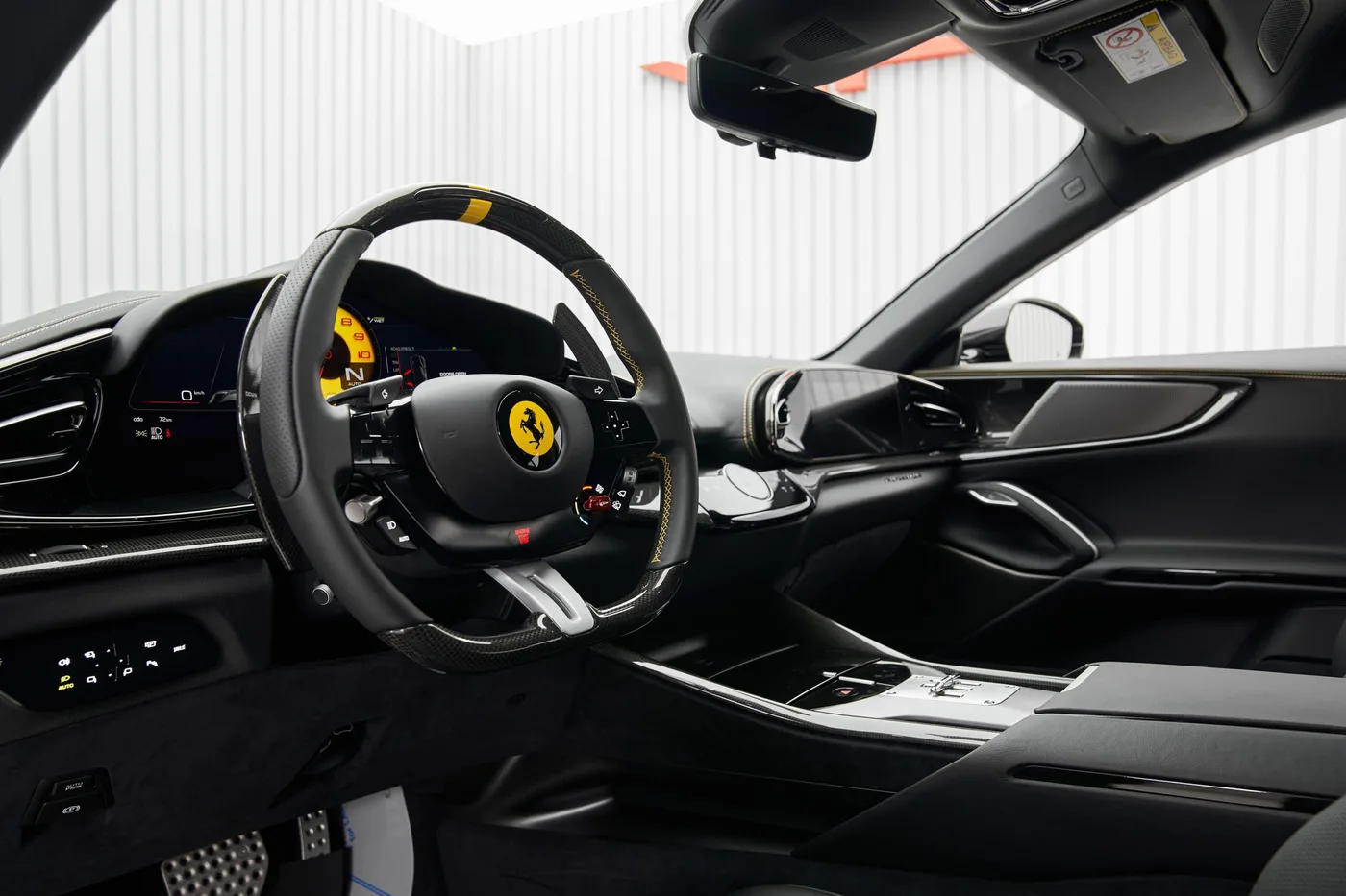 2025 Ferrari Purosangue proposée par un concessionnaire spécialisé à Dubai, Émirats arabes unis, photo 10 sur 10